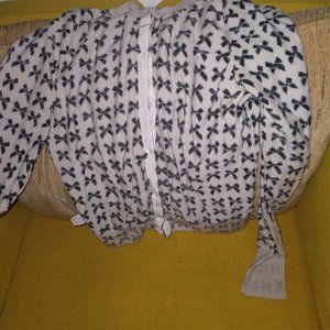 Vintage style bows sweater